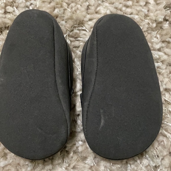 Carter’s Baby Loafers - Picture 4 of 5